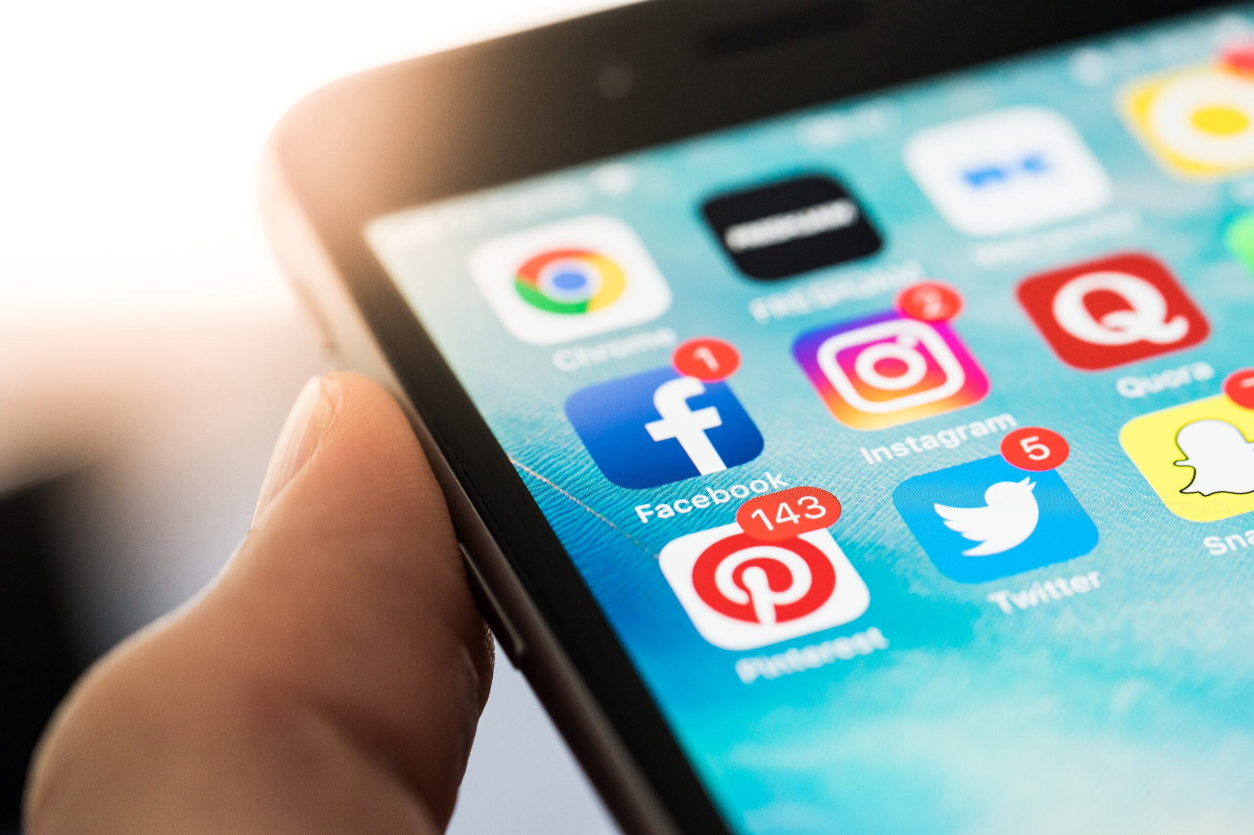 Social Media Video Content für Finanzbildung: 10 Strategien für viralen Erfolg